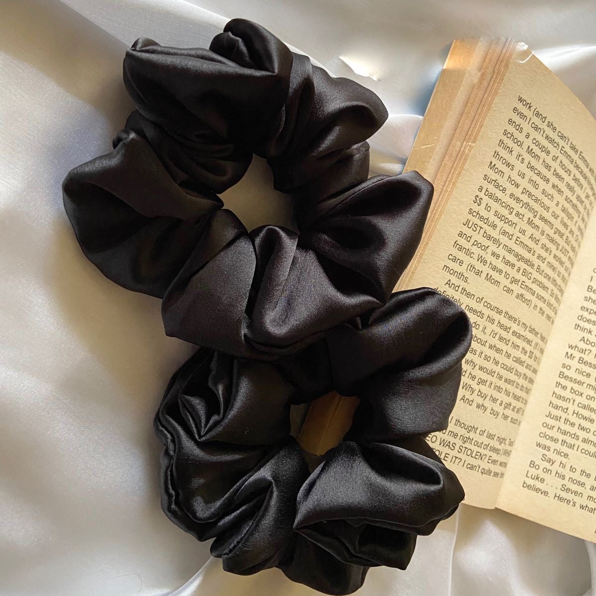 Set of 2 Silk Scrunchies